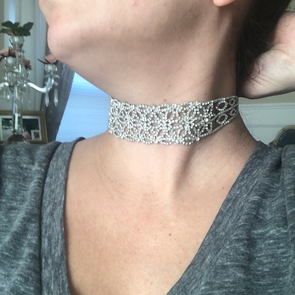 Assorted choker bundle - Picture 6 of 7